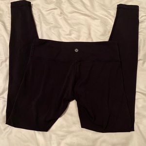 Black lululemon wunder unders